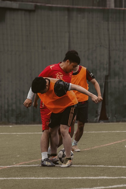 图斯在面对